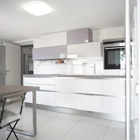 Punta Ka 2'2 By Locap Group *