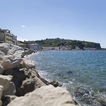 Punta Ka 2'2 By Locap Group * Piran